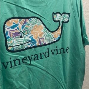 Vineyard Vines Men’s t shirt